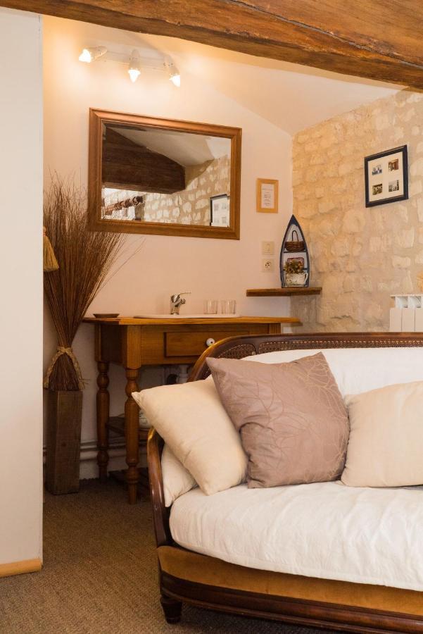 Le Clos Des Fayes Berthegon エクステリア 写真
