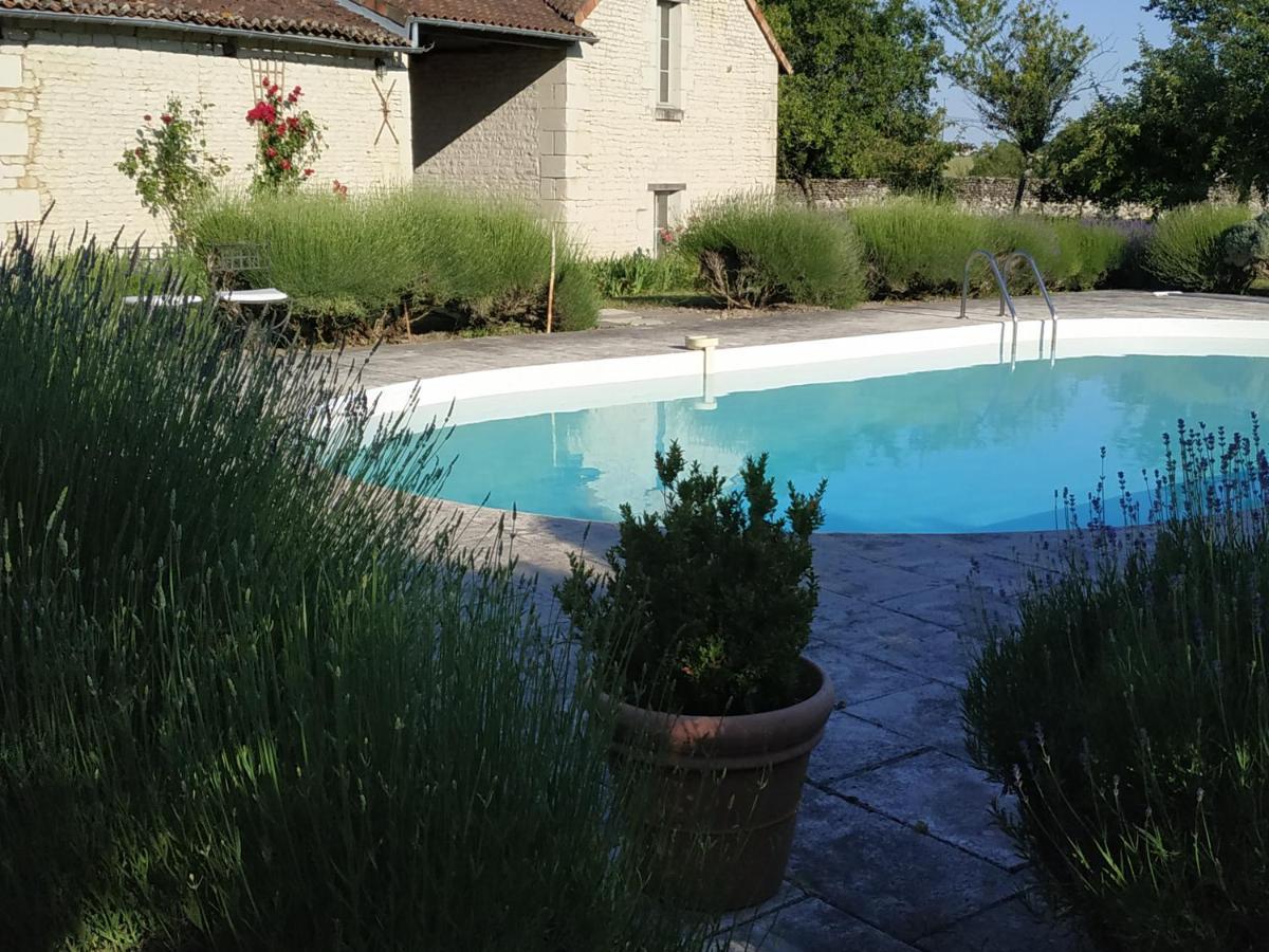 Le Clos Des Fayes Berthegon エクステリア 写真