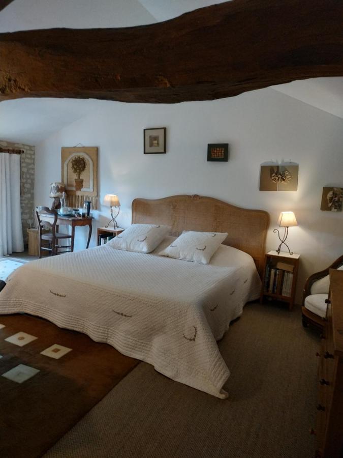 Le Clos Des Fayes Berthegon エクステリア 写真
